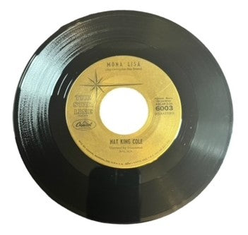 Nat King Cole- Mona Lisa/Too Young, 1961, VG+ (Reissue)